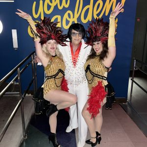 Shwgilrs w Elvis 2